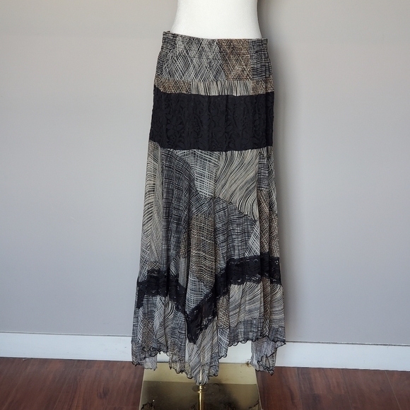 Lapis Maxi Tiered Lace Skirt Broomstick Tiered Fairy Grunge Witchy Stevie Nicks - Picture 8 of 9